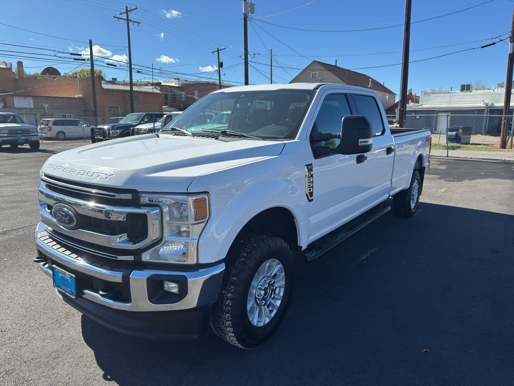 2022 Ford F-350 Super Duty XLT's photo