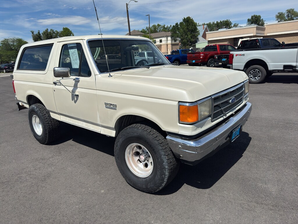 1988 Ford Bronco Base photo 3