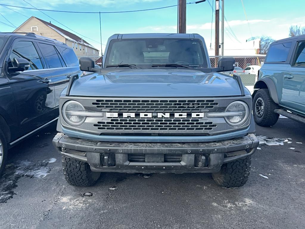 2023 Ford Bronco photo 2