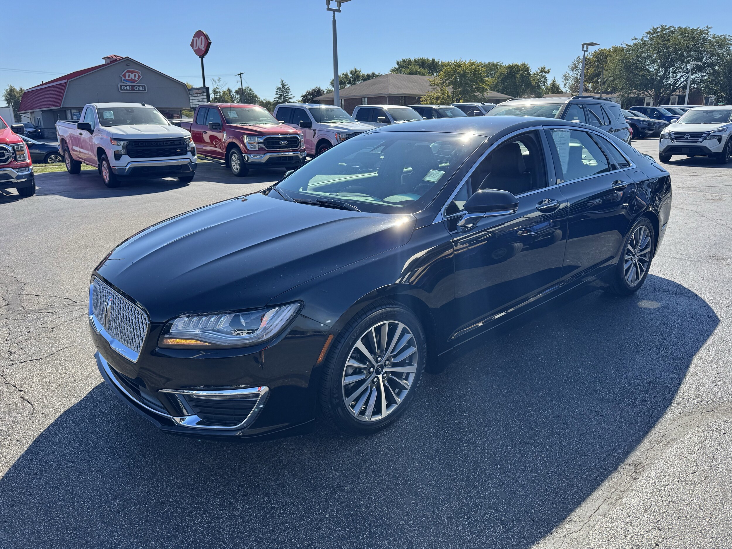 2020 Lincoln MKZ Standard photo 2
