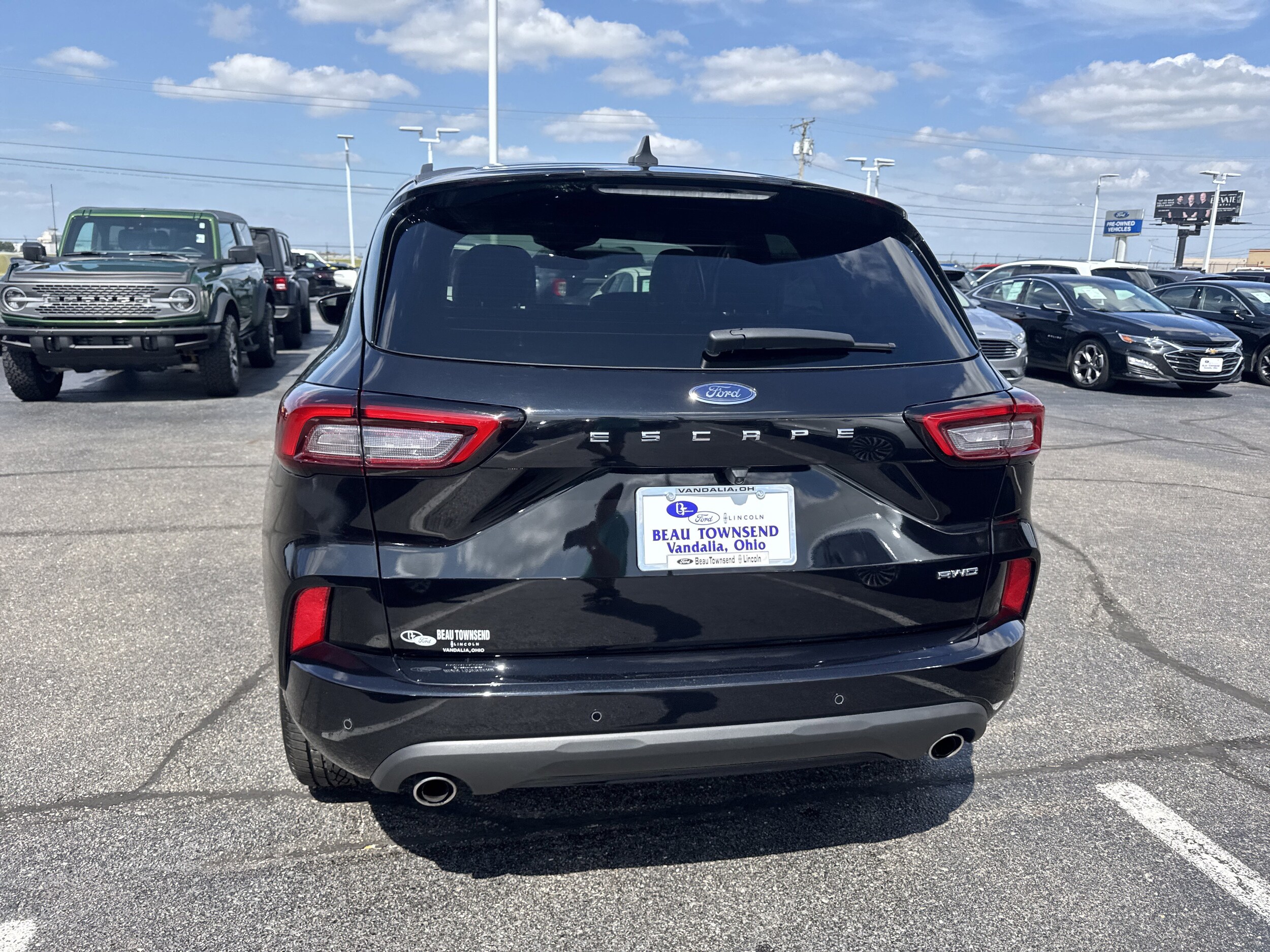 2023 Ford Escape ST-Line photo 4