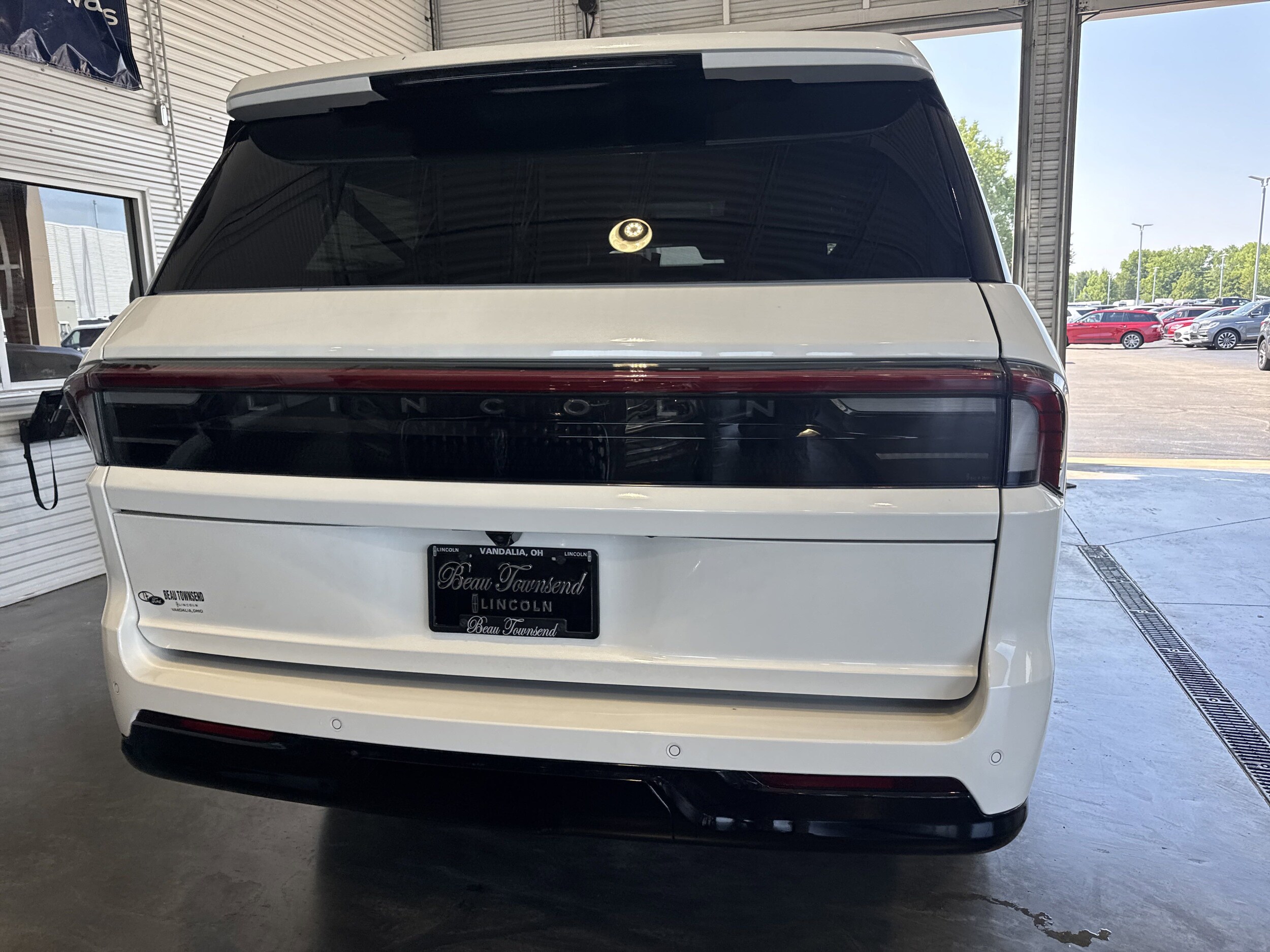 2025 Lincoln Navigator L Reserve photo 4