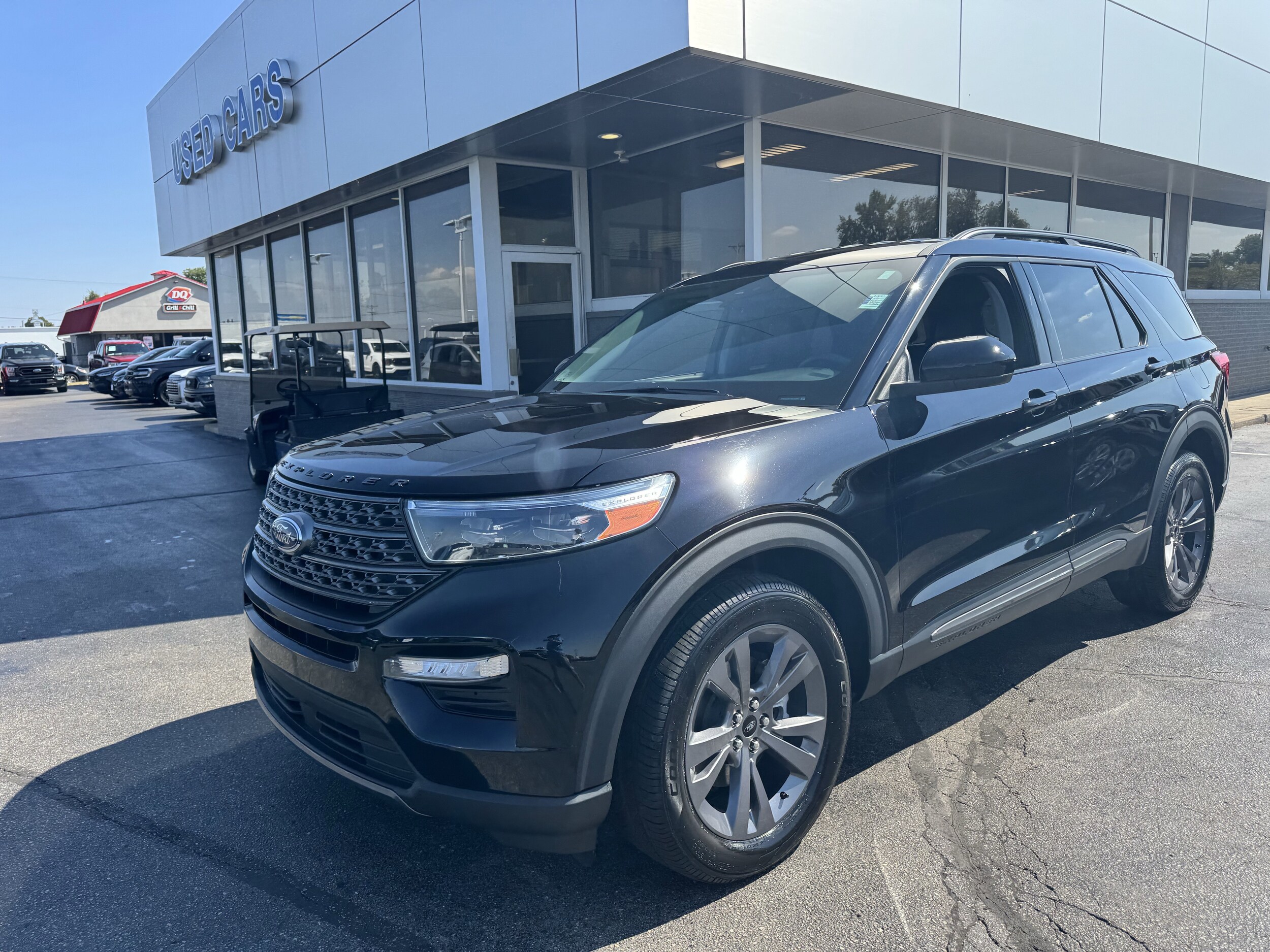 2022 Ford Explorer XLT photo 3