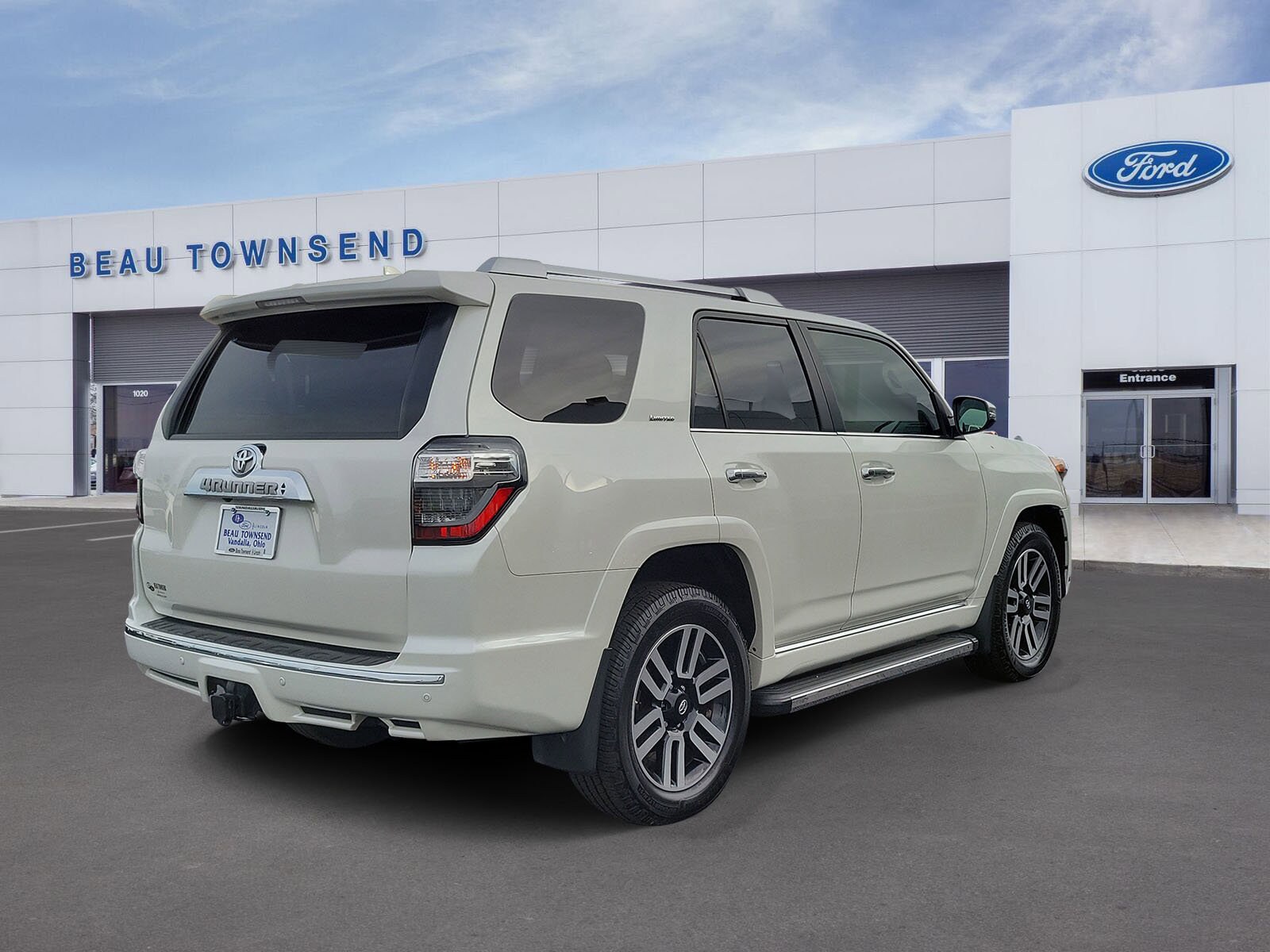 2018 Toyota 4Runner Limited photo 2