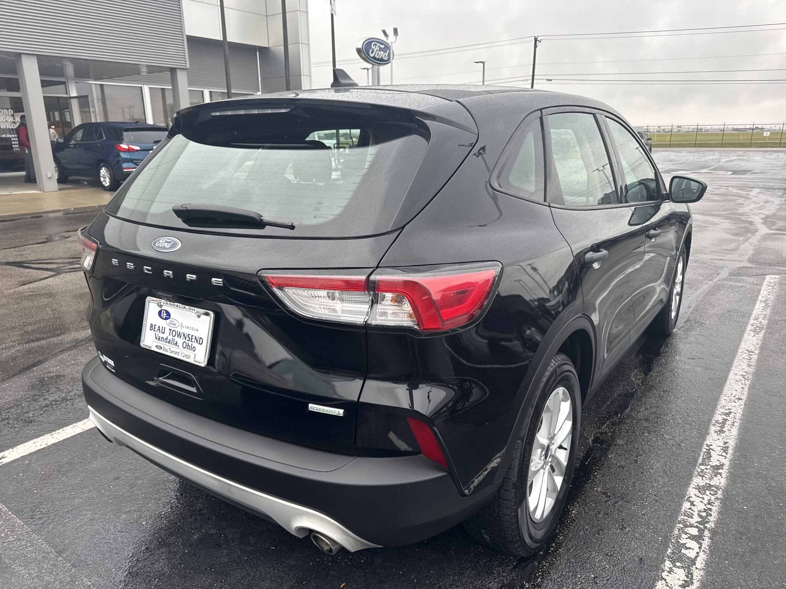 2020 Ford Escape S photo 3