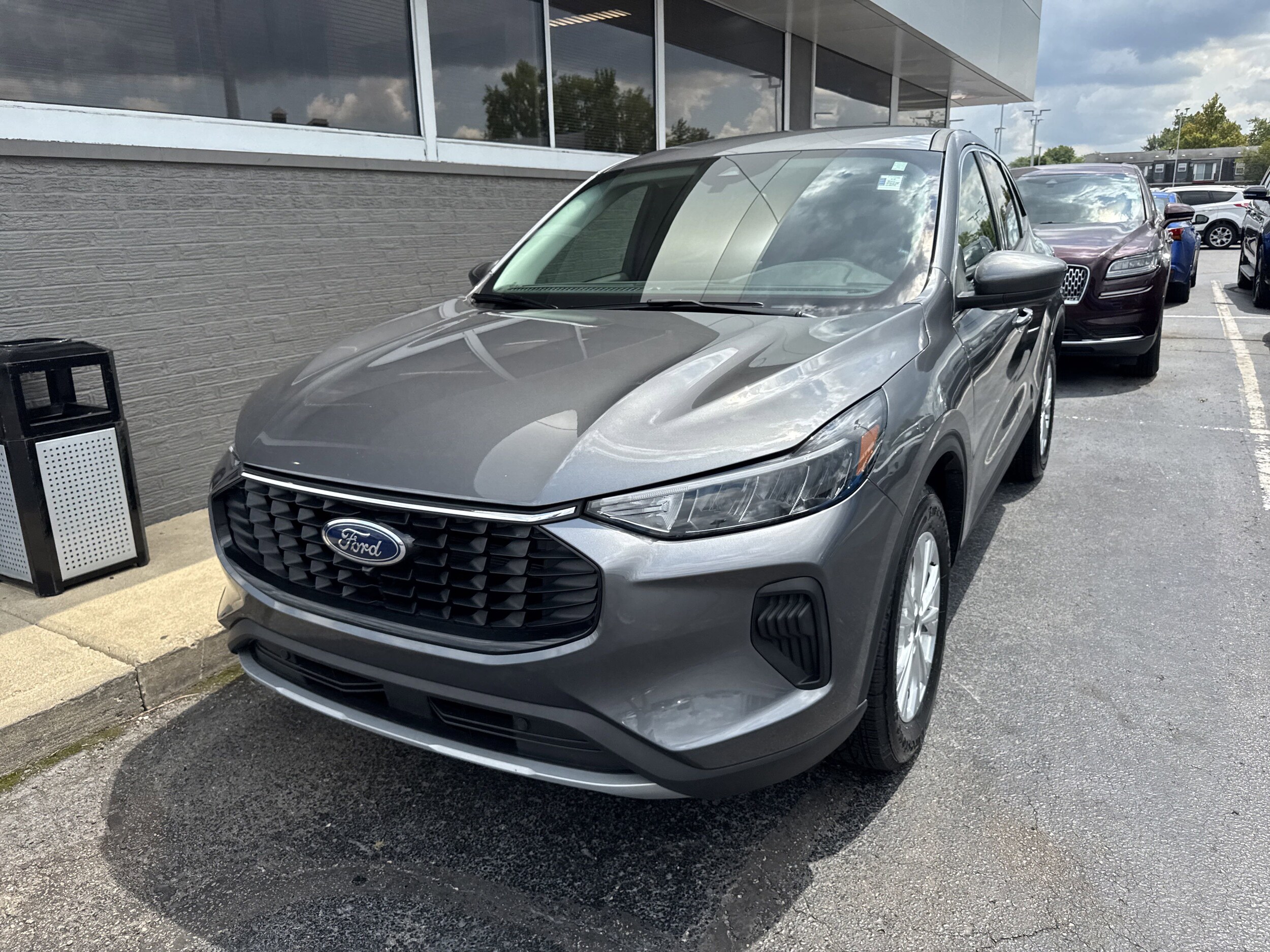 2023 Ford Escape Active photo 3