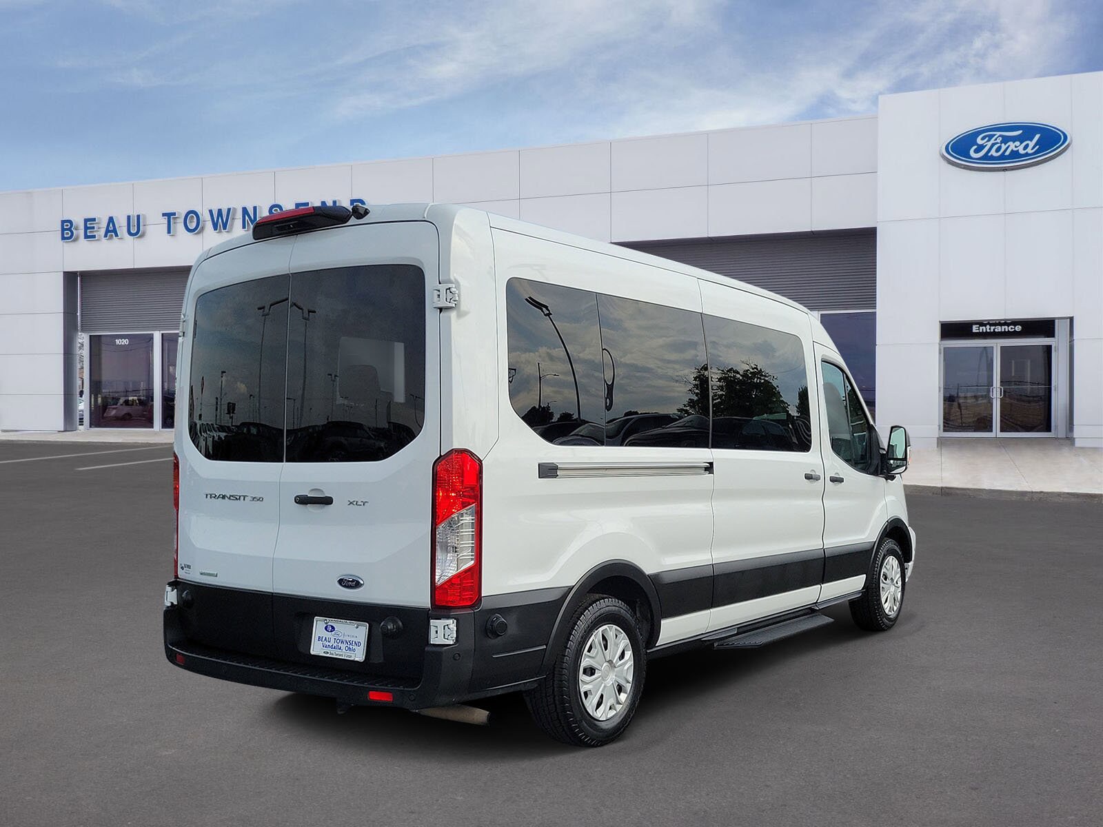 2024 Ford Transit Passenger XLT photo 2