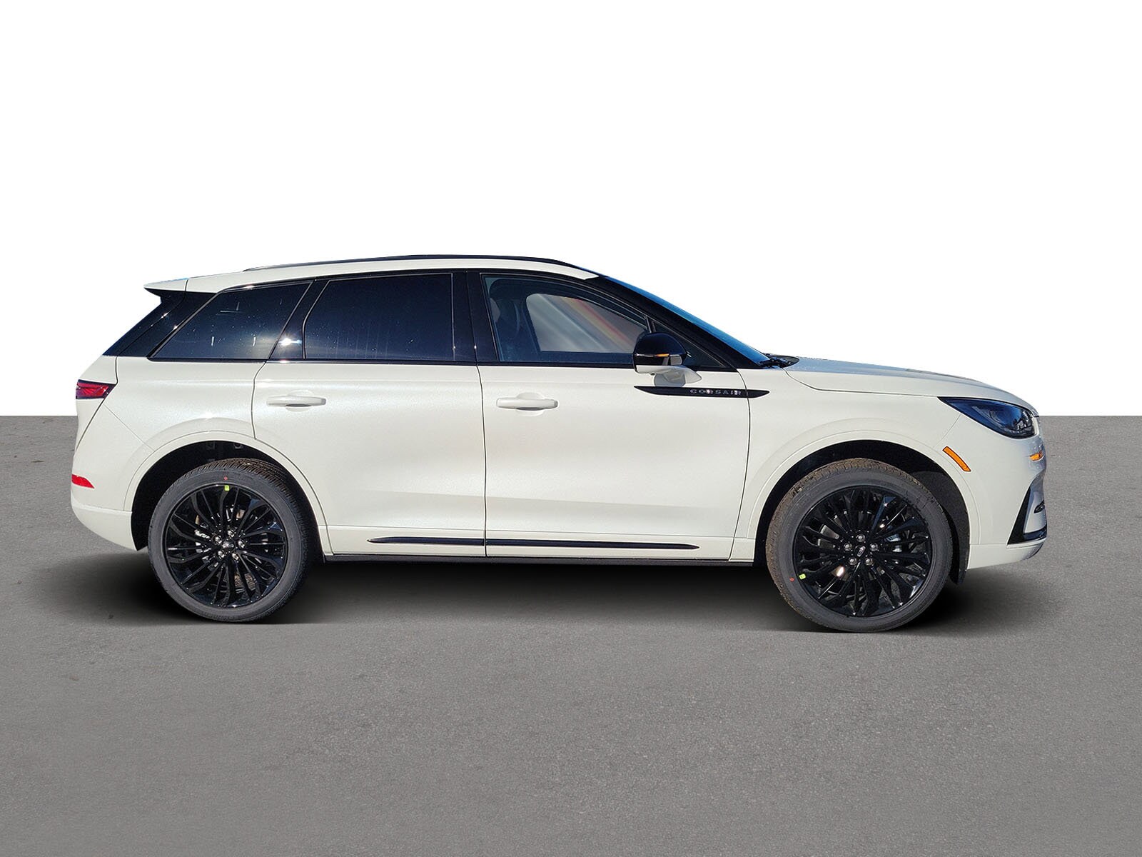 2026 Lincoln Corsair Premiere photo 3