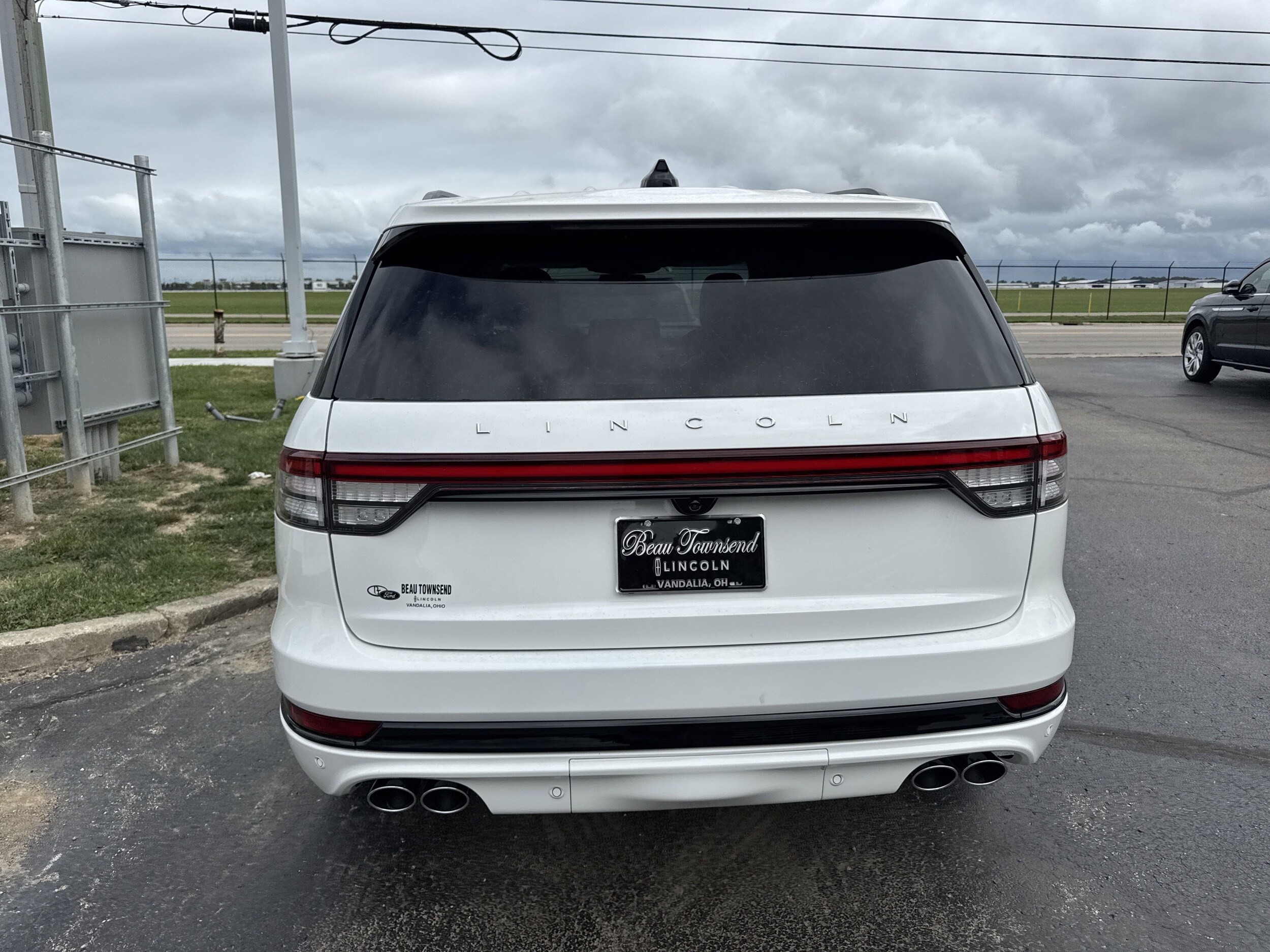2025 Lincoln Aviator Reserve photo 4
