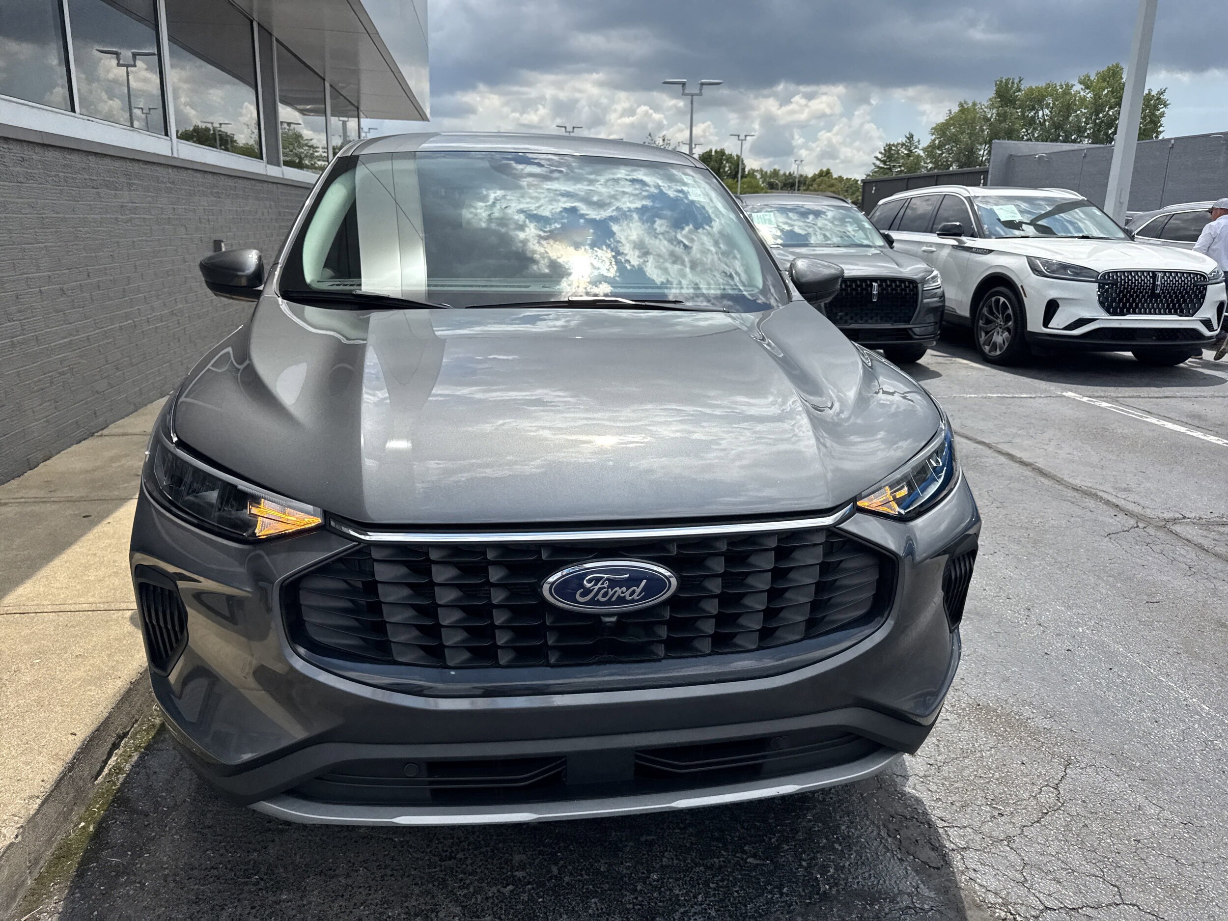 2023 Ford Escape Active photo 2