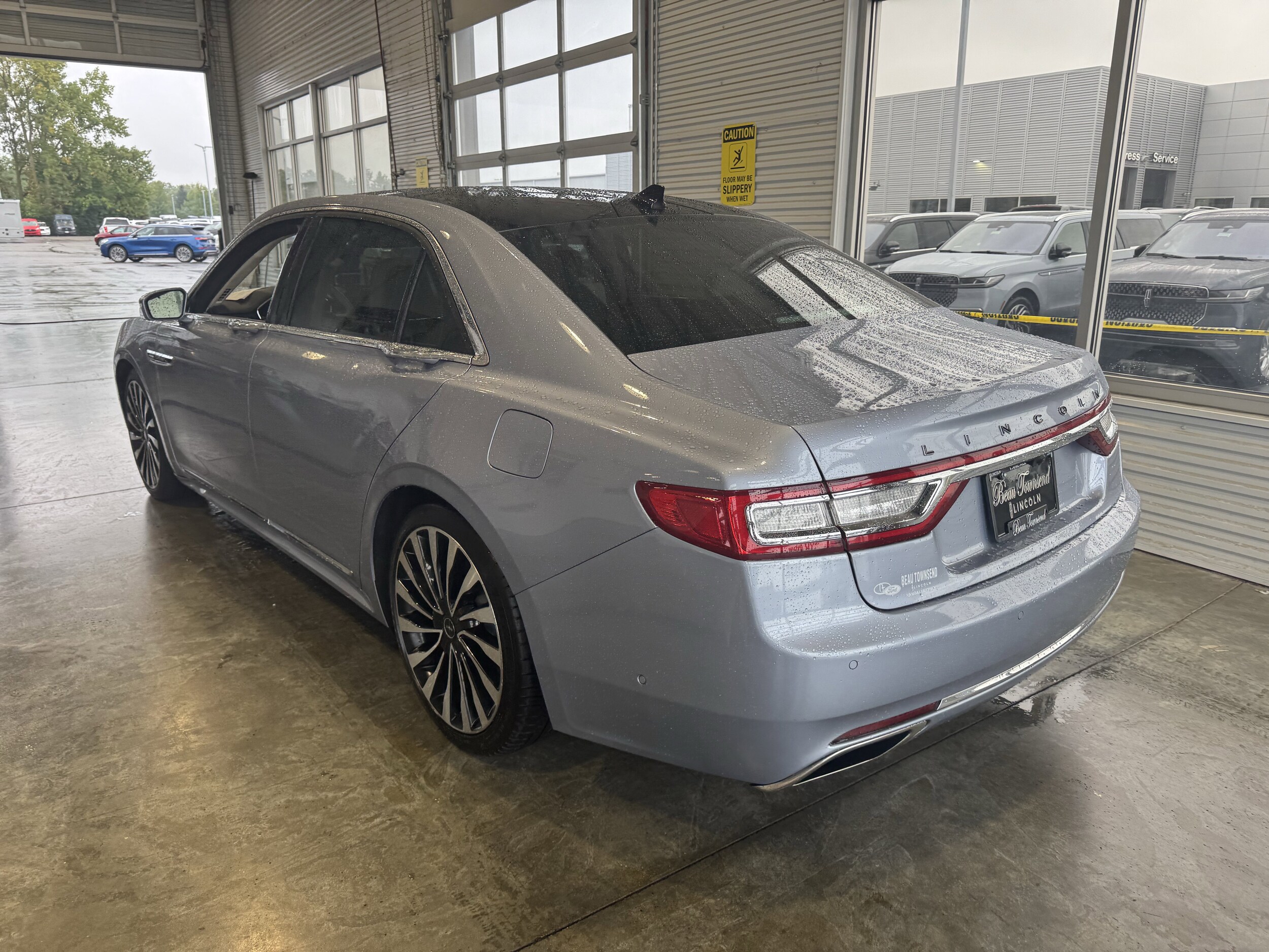 2019 Lincoln Continental Black Label photo 3