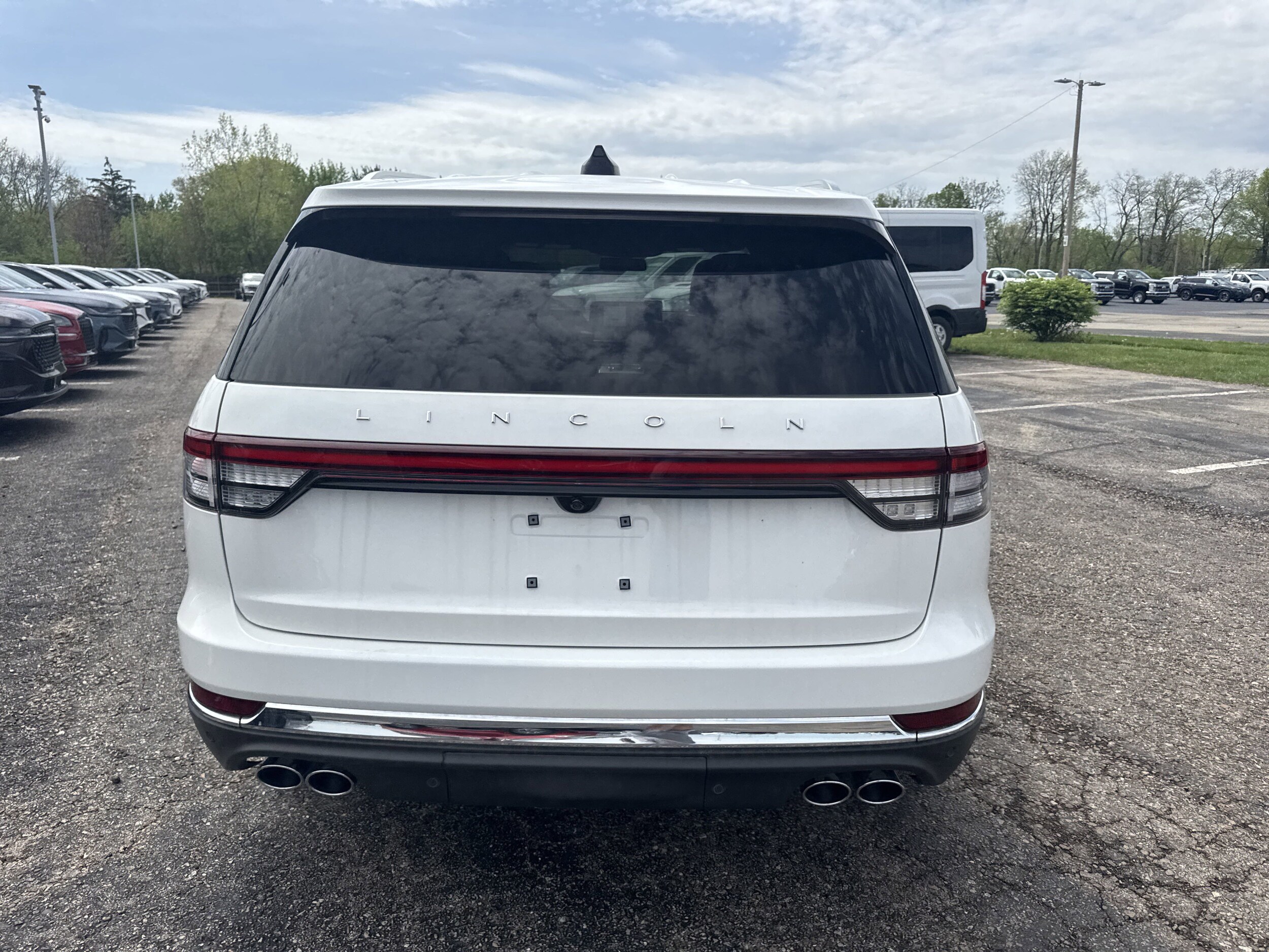 2025 Lincoln Aviator Reserve photo 4