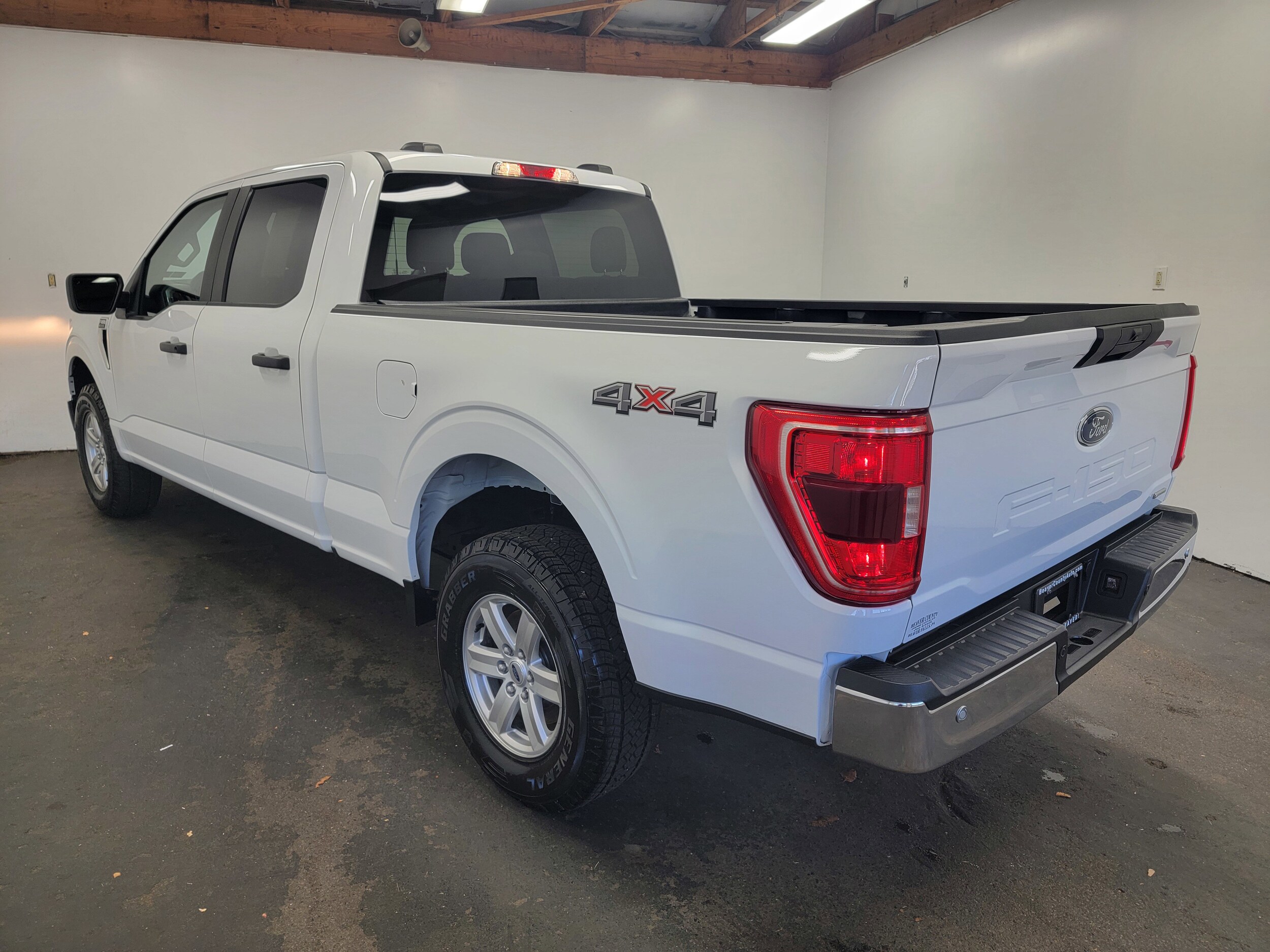 2022 Ford F-150 XLT photo 2