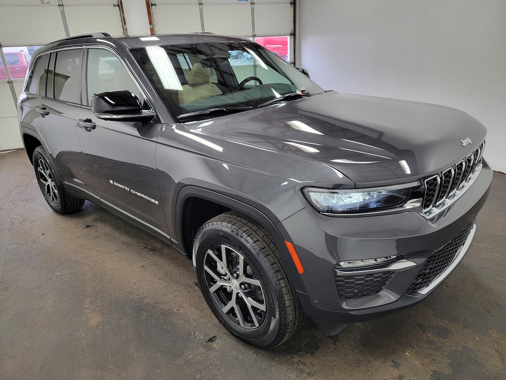 New 2025 Jeep Grand Cherokee Limited Sport Utility