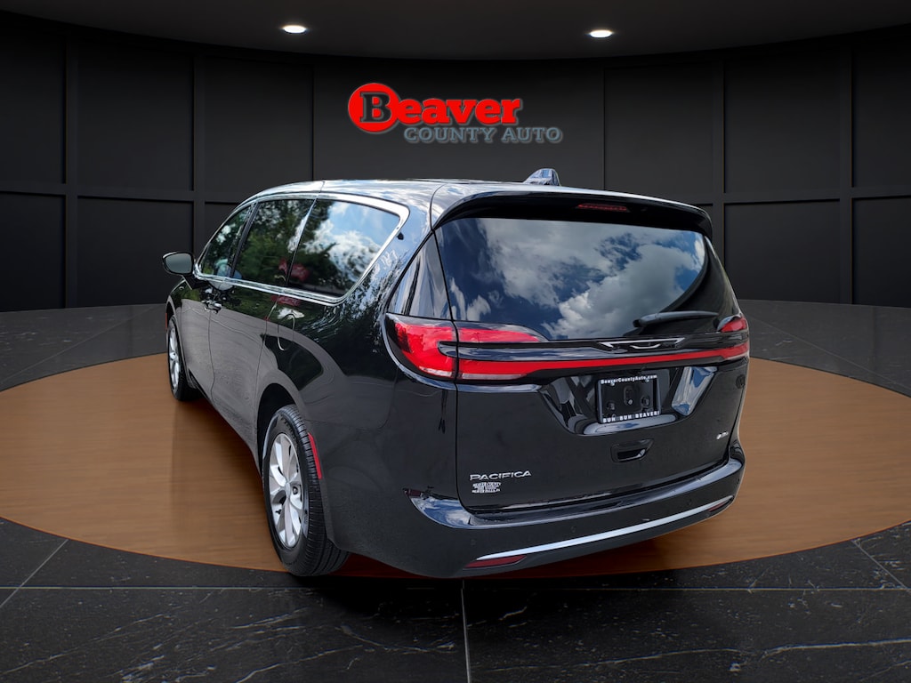 New 2027 Chrysler Pacifica Select Passenger Van