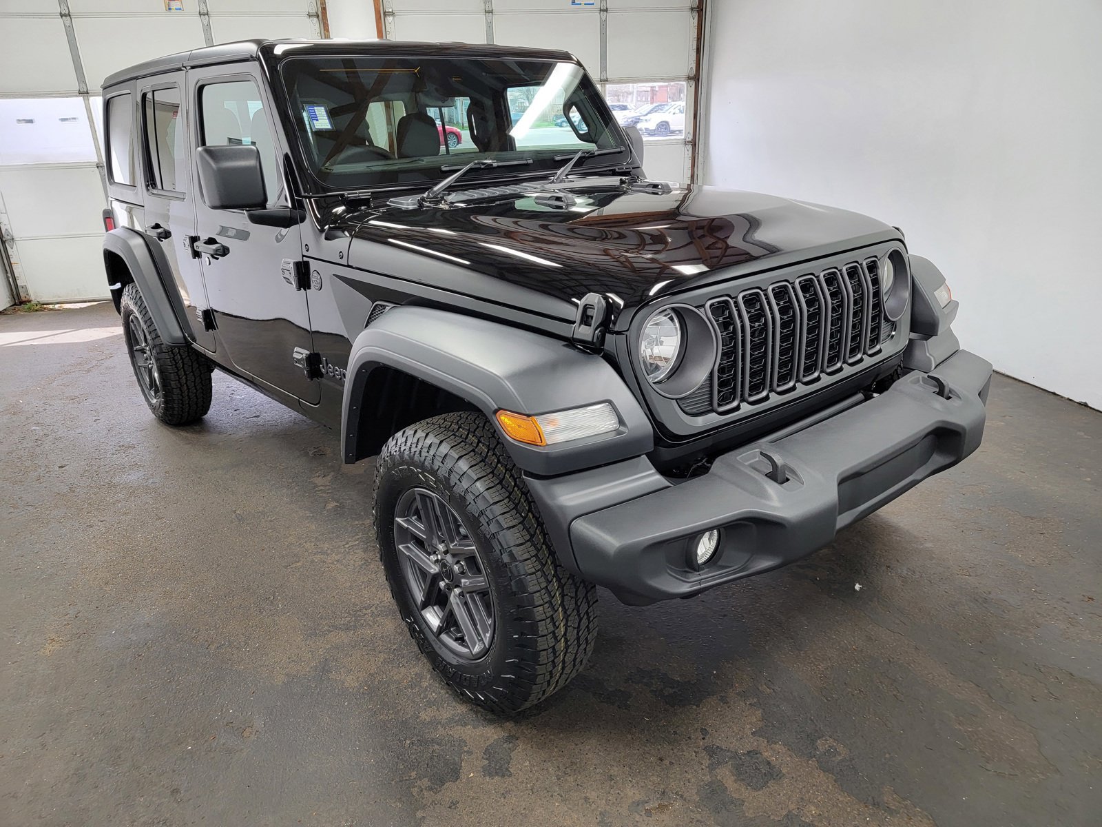 2024 Jeep Wrangler Sport photo 4