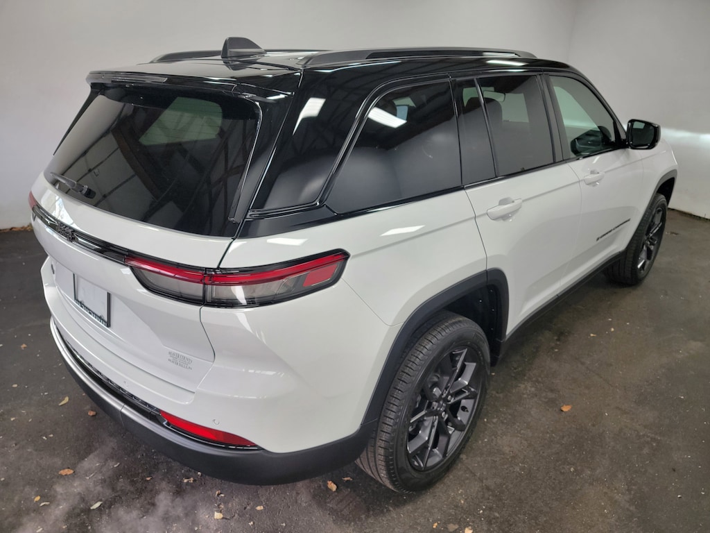 New 2025 Jeep Grand Cherokee Limited Sport Utility