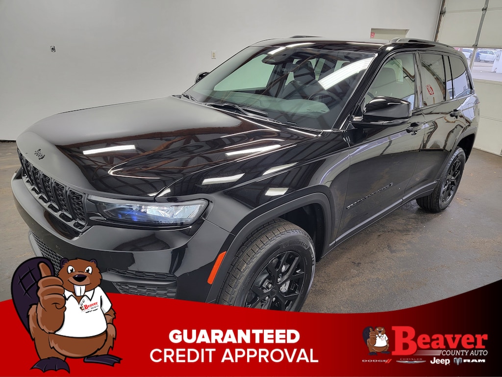 New 2025 Jeep Grand Cherokee Laredo Sport Utility