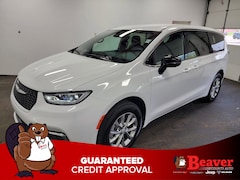2026 Chrysler Pacifica Select Passenger Van