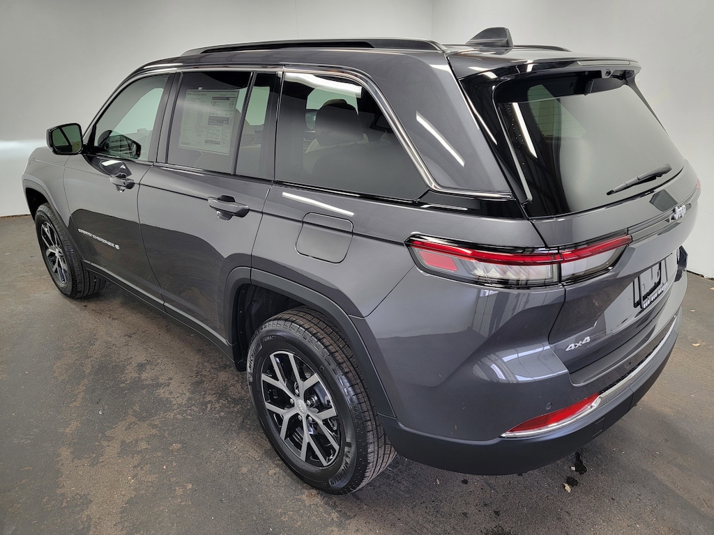 New 2025 Jeep Grand Cherokee Limited Sport Utility