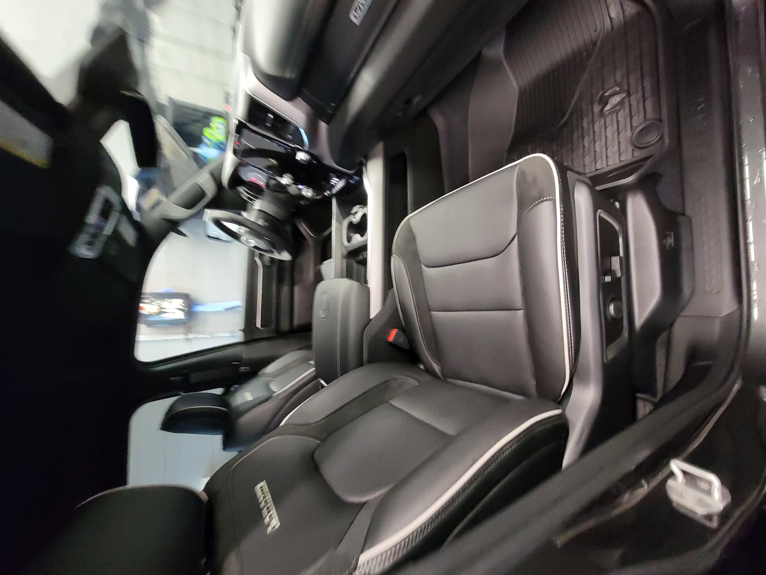 2026 RAM 1500 Laramie - Photo 22