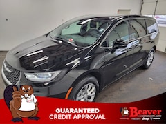 2026 Chrysler Pacifica Select Passenger Van