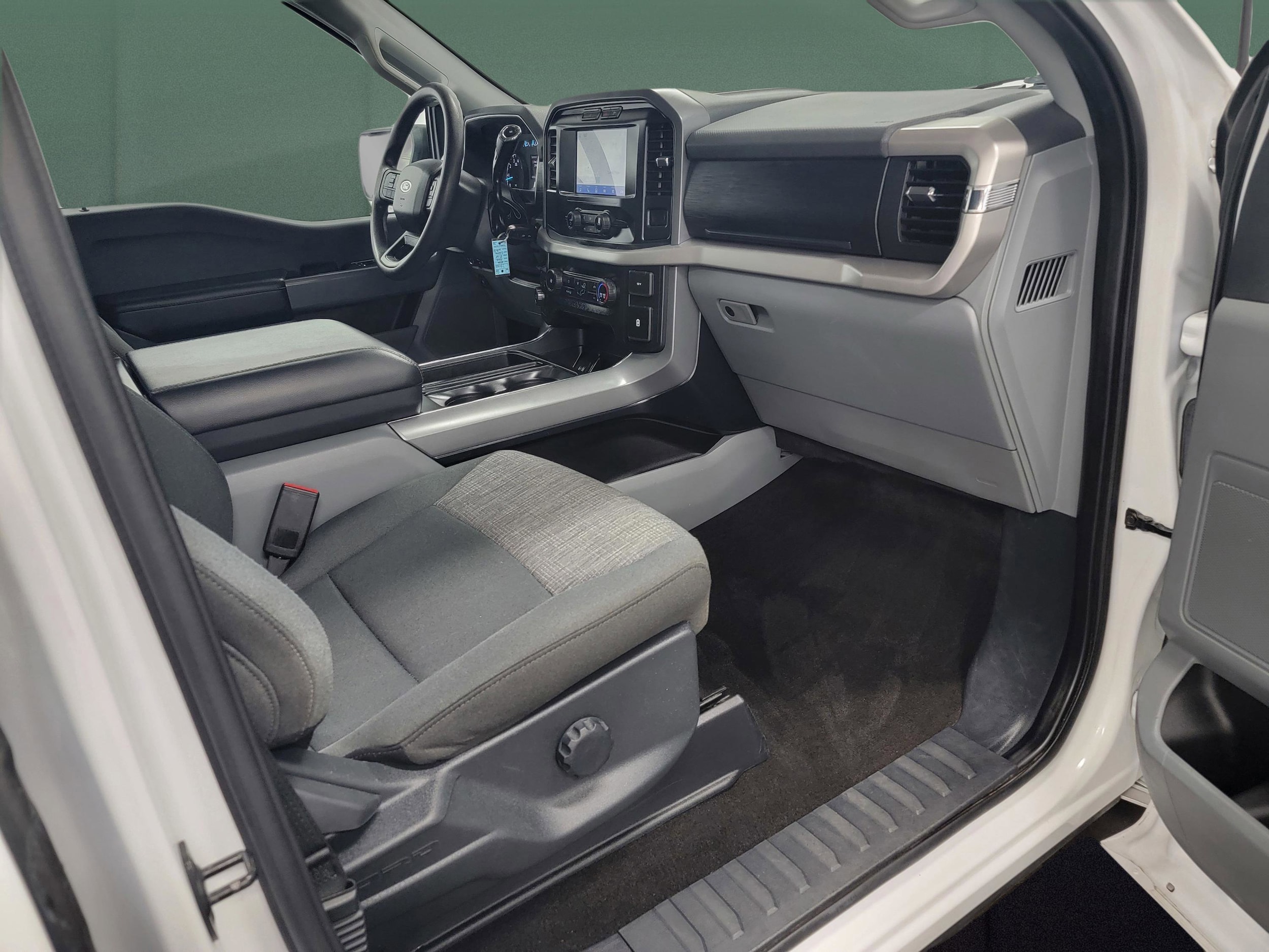 2022 Ford F-150 XLT - Photo 7