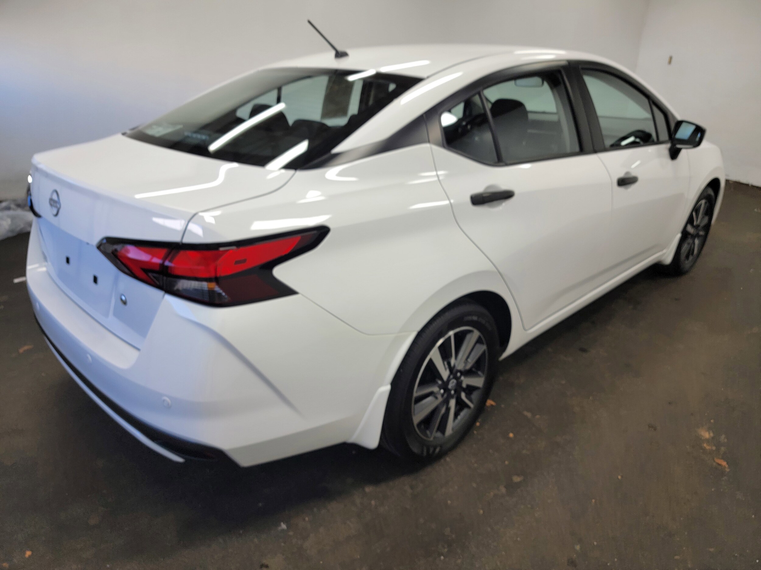 2025 Nissan Versa S photo 2