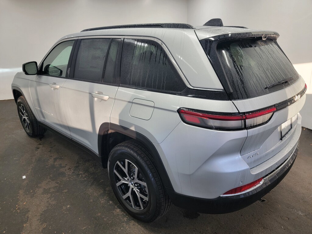 New 2025 Jeep Grand Cherokee Limited Sport Utility