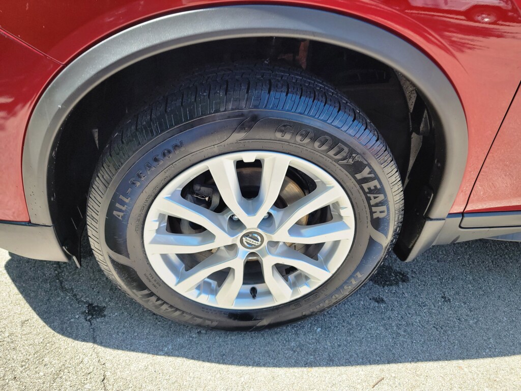 Used 2018 Nissan Rogue SV AWD SV