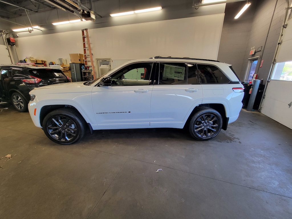 New 2026 Jeep Grand Cherokee Limited Sport Utility