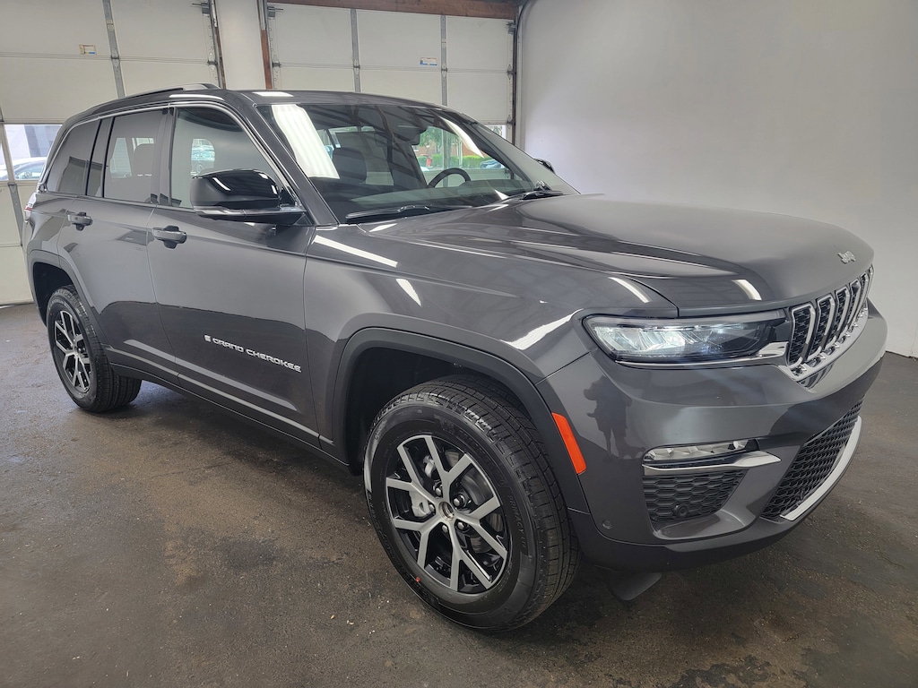 New 2025 Jeep Grand Cherokee Limited Sport Utility