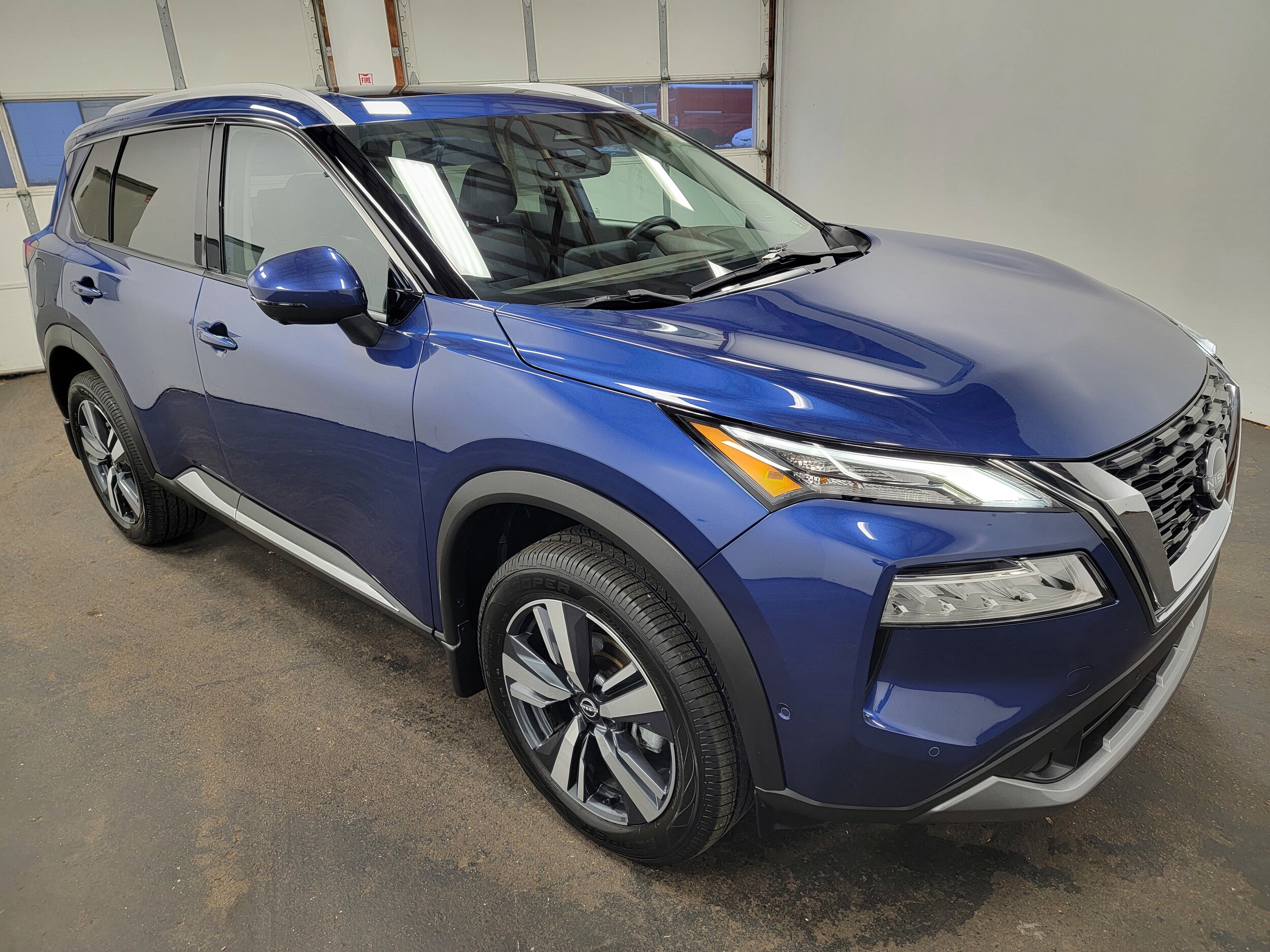 2023 Nissan Rogue SL photo 4