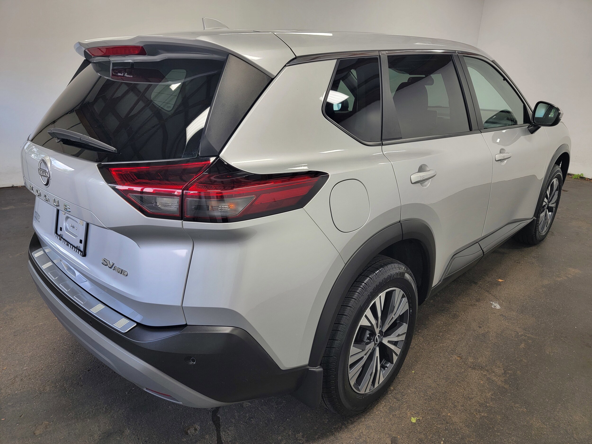 2022 Nissan Rogue SV photo 3