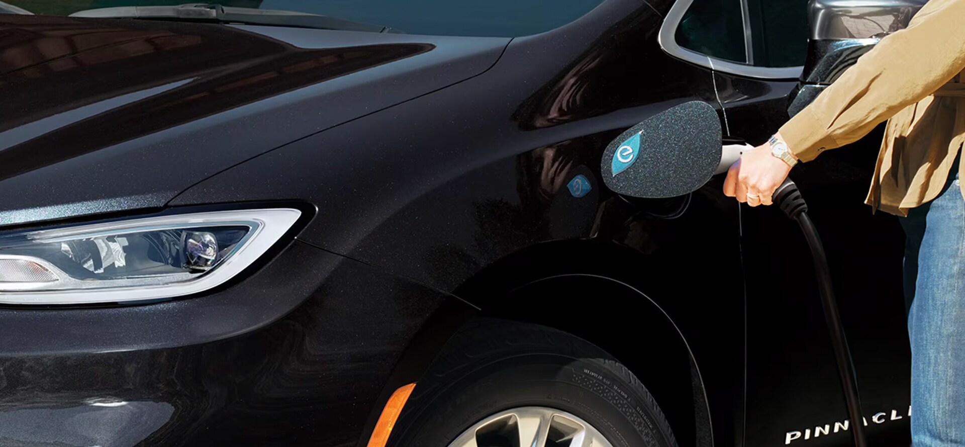 Are Hybrid Cars More Expensive Than Electric Cars