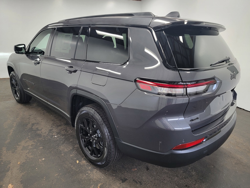 New 2025 Jeep Grand Cherokee L Laredo Sport Utility