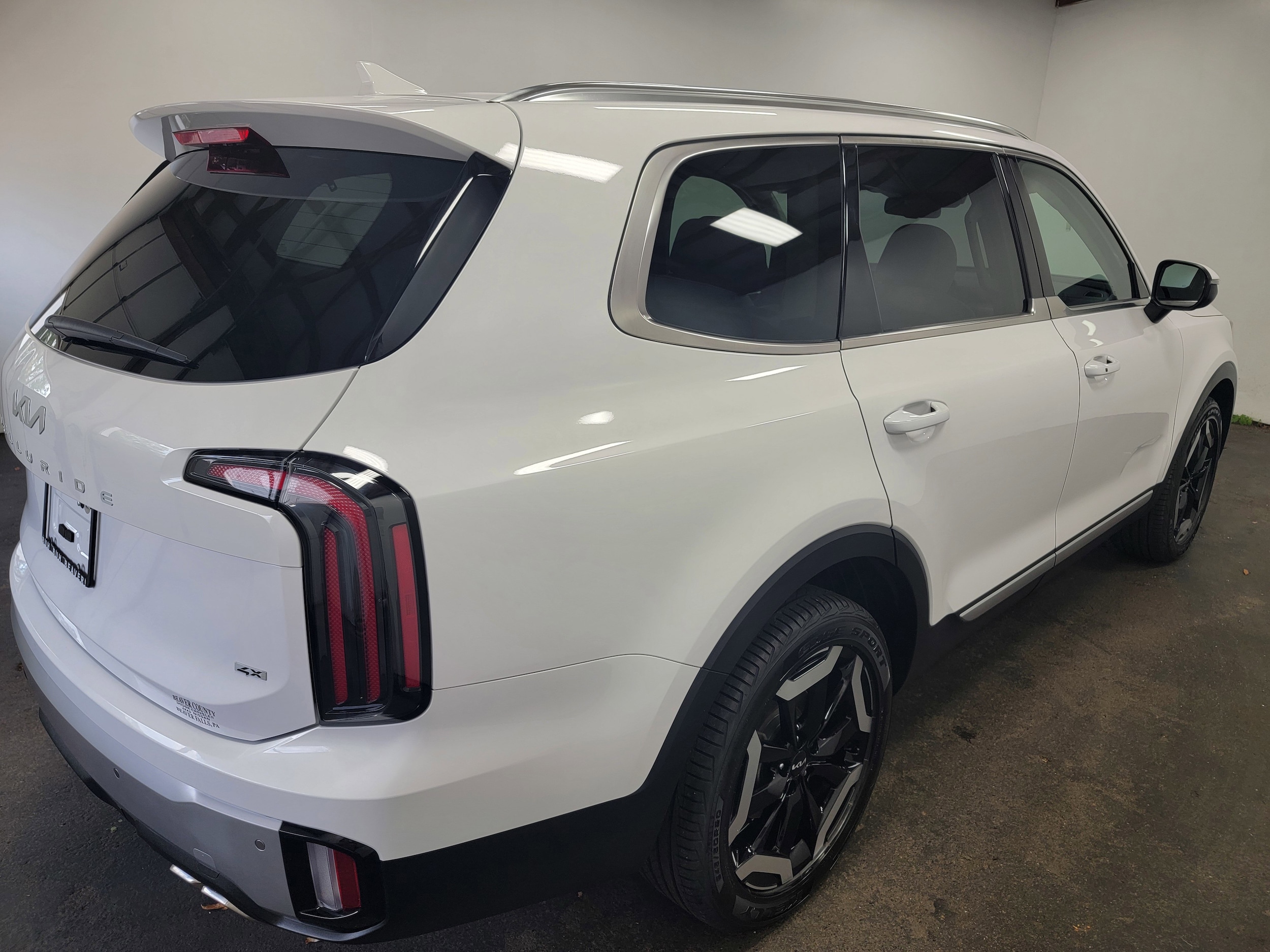 2023 Kia Telluride EX photo 3