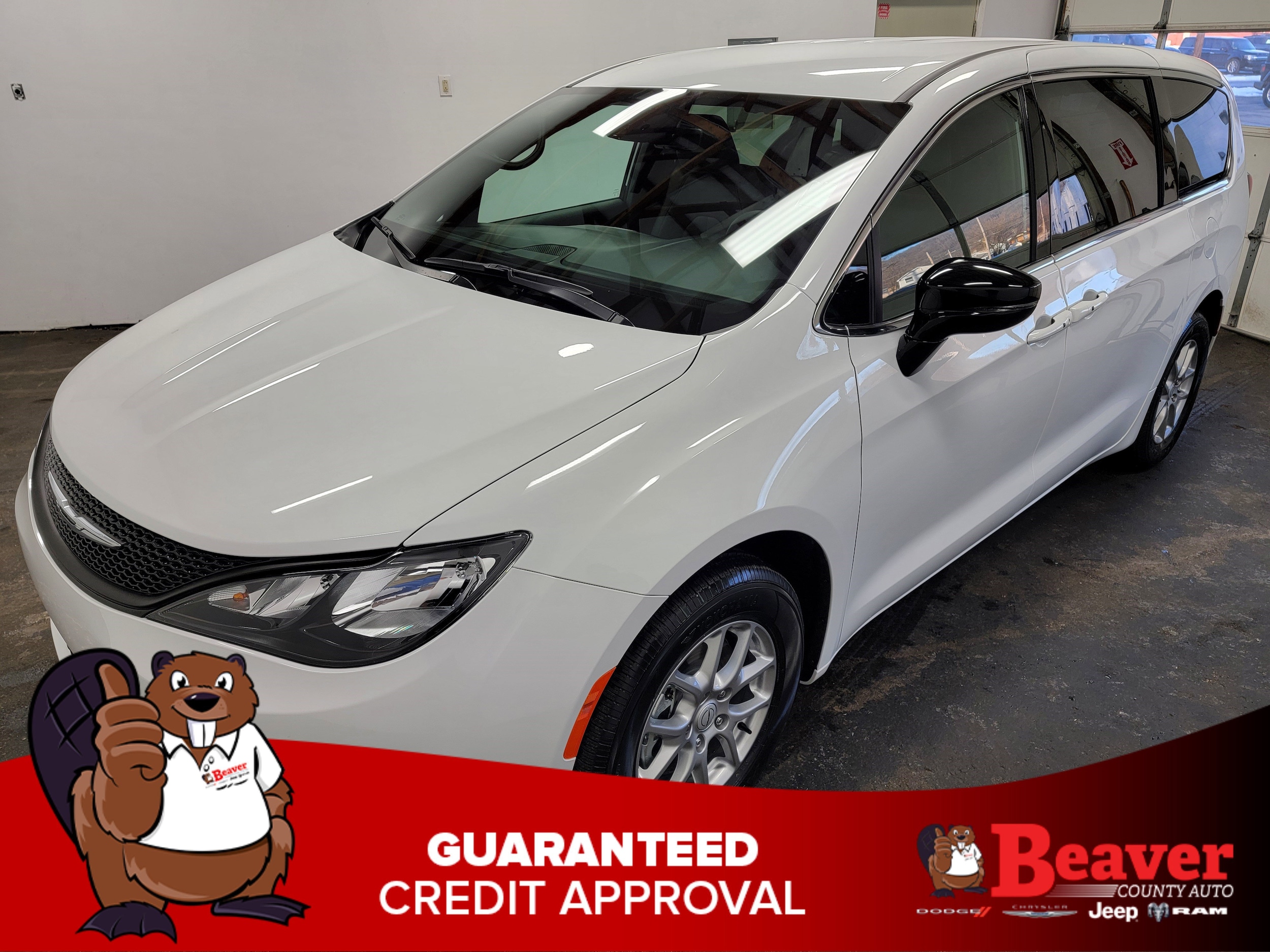 2026 Chrysler Voyager LX's photo