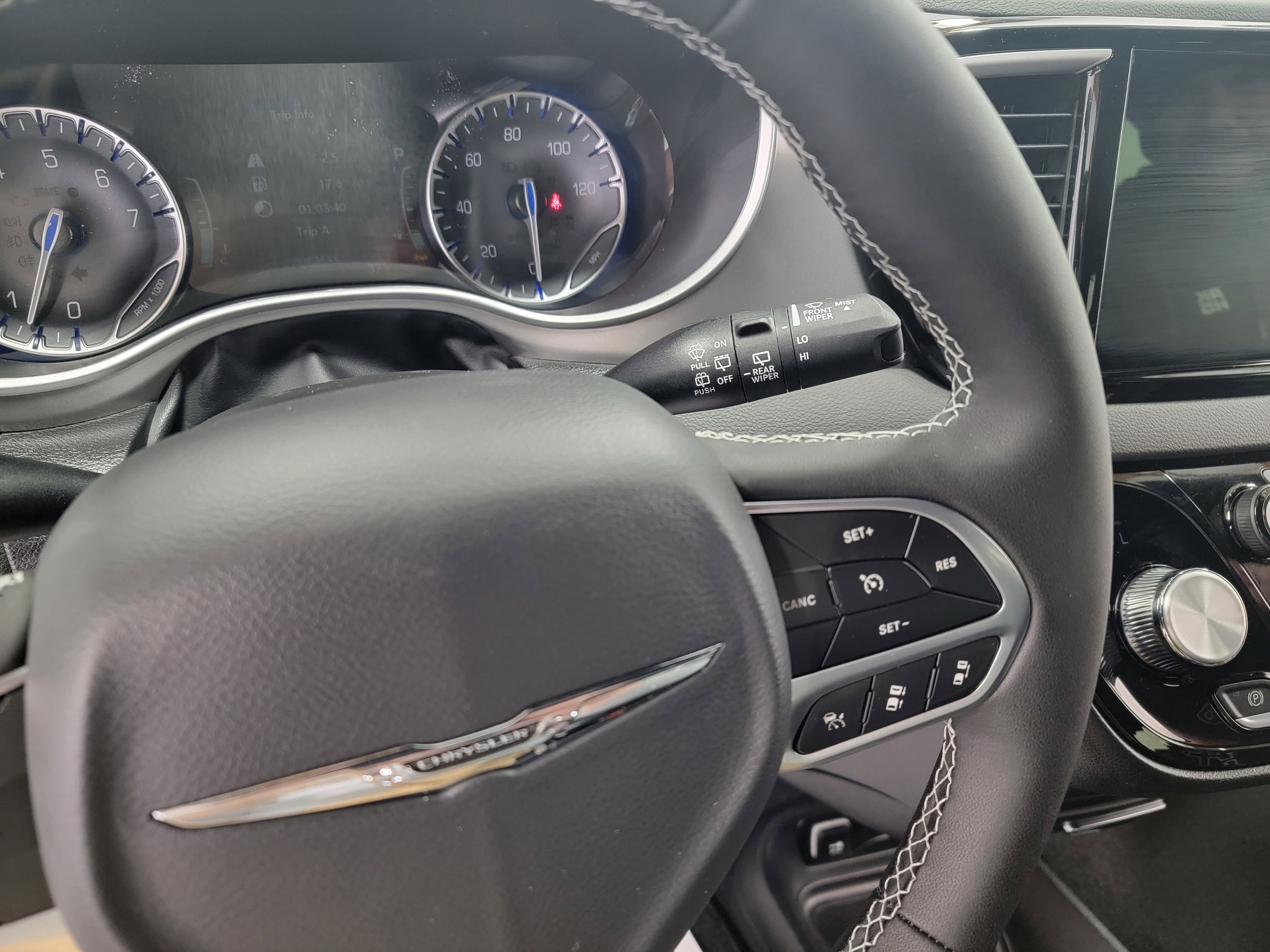 2026 Chrysler Voyager LX - Photo 22