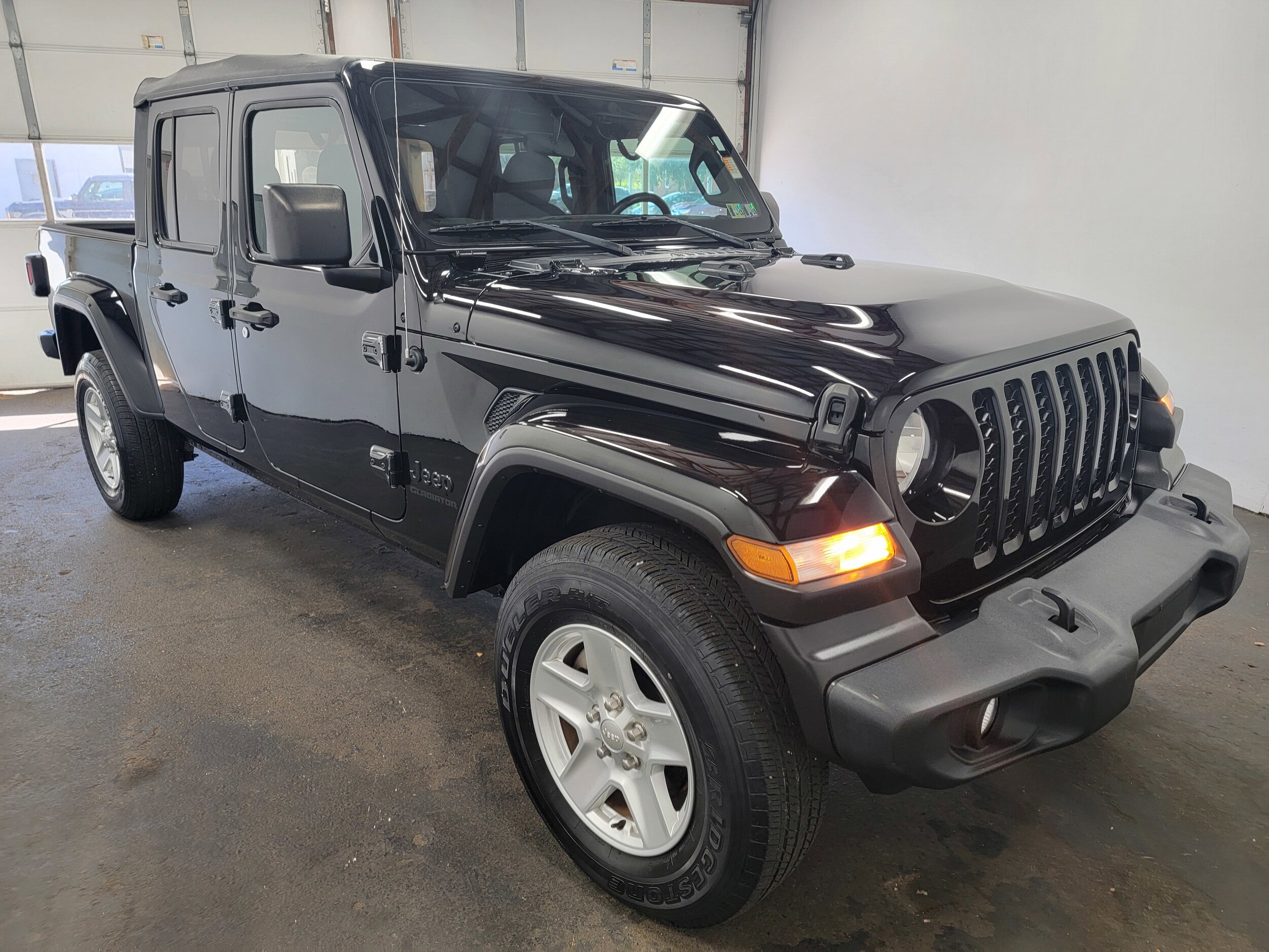 2021 Jeep Gladiator Sport S photo 4