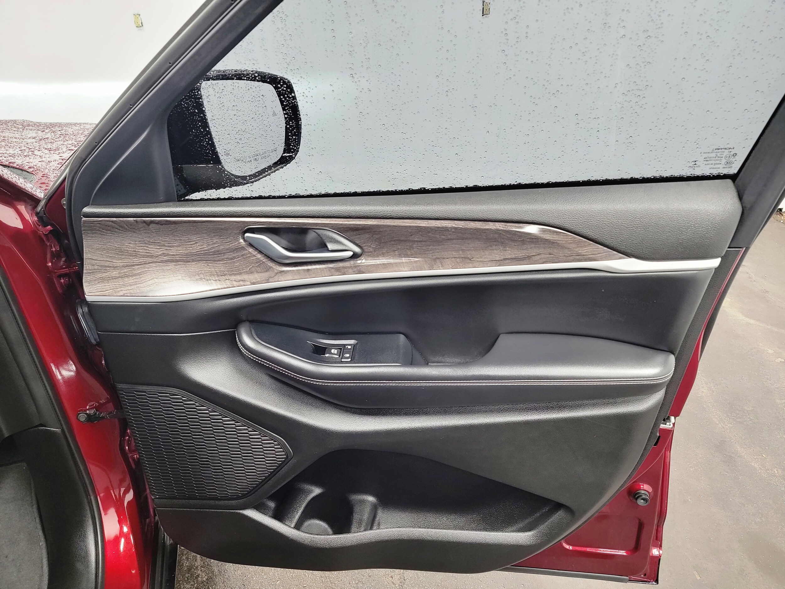 2023 Jeep Grand Cherokee Limited photo 3