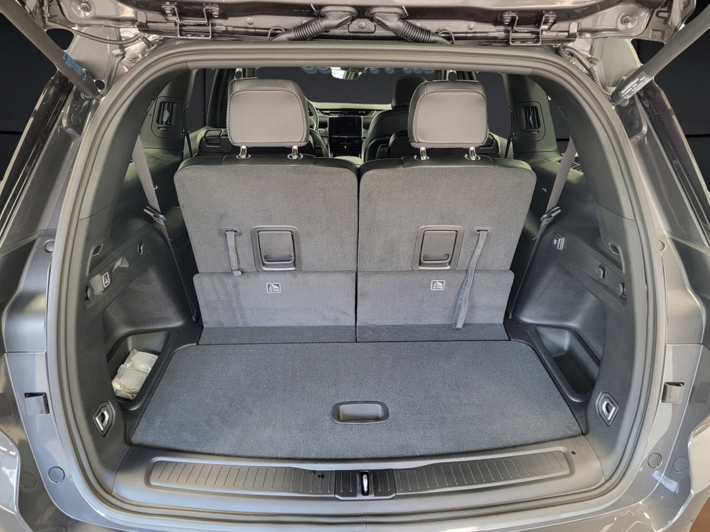 2025 Jeep Grand Cherokee L Altitude - Photo 12