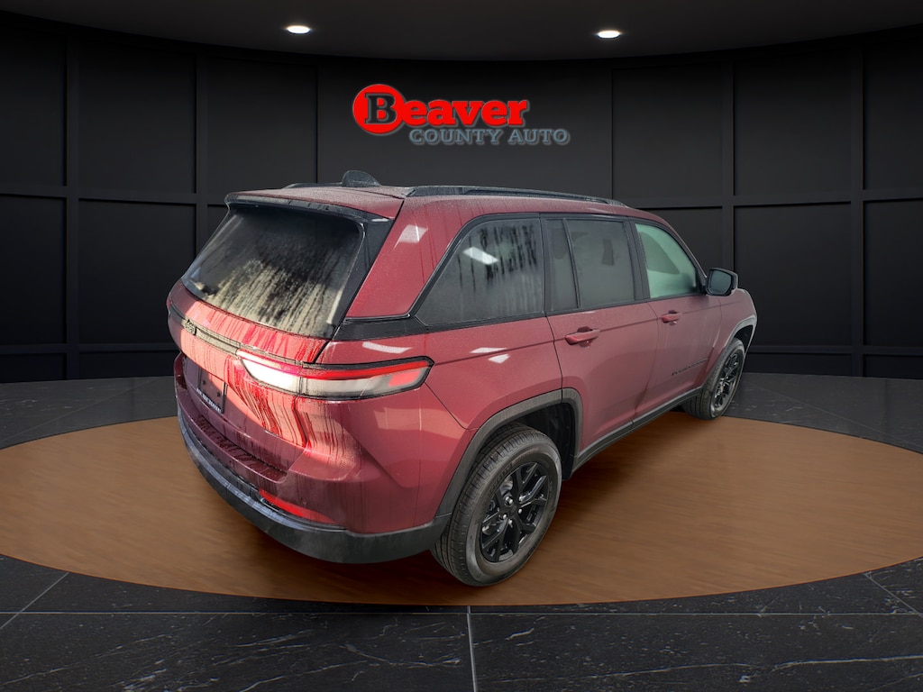 New 2025 Jeep Grand Cherokee Laredo Sport Utility