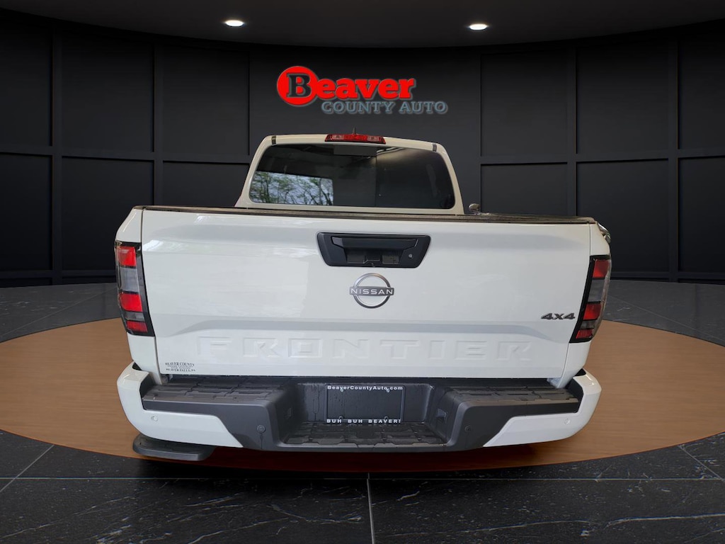Used 2025 Nissan Frontier SV Crew Cab 4x4 SV