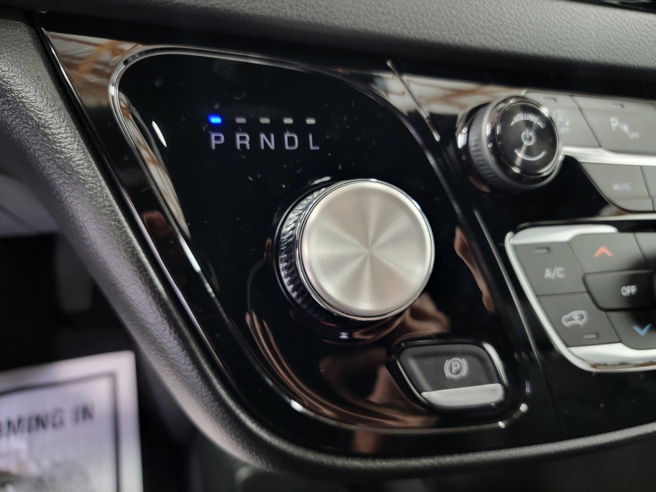 2026 Chrysler Voyager LX - Photo 19