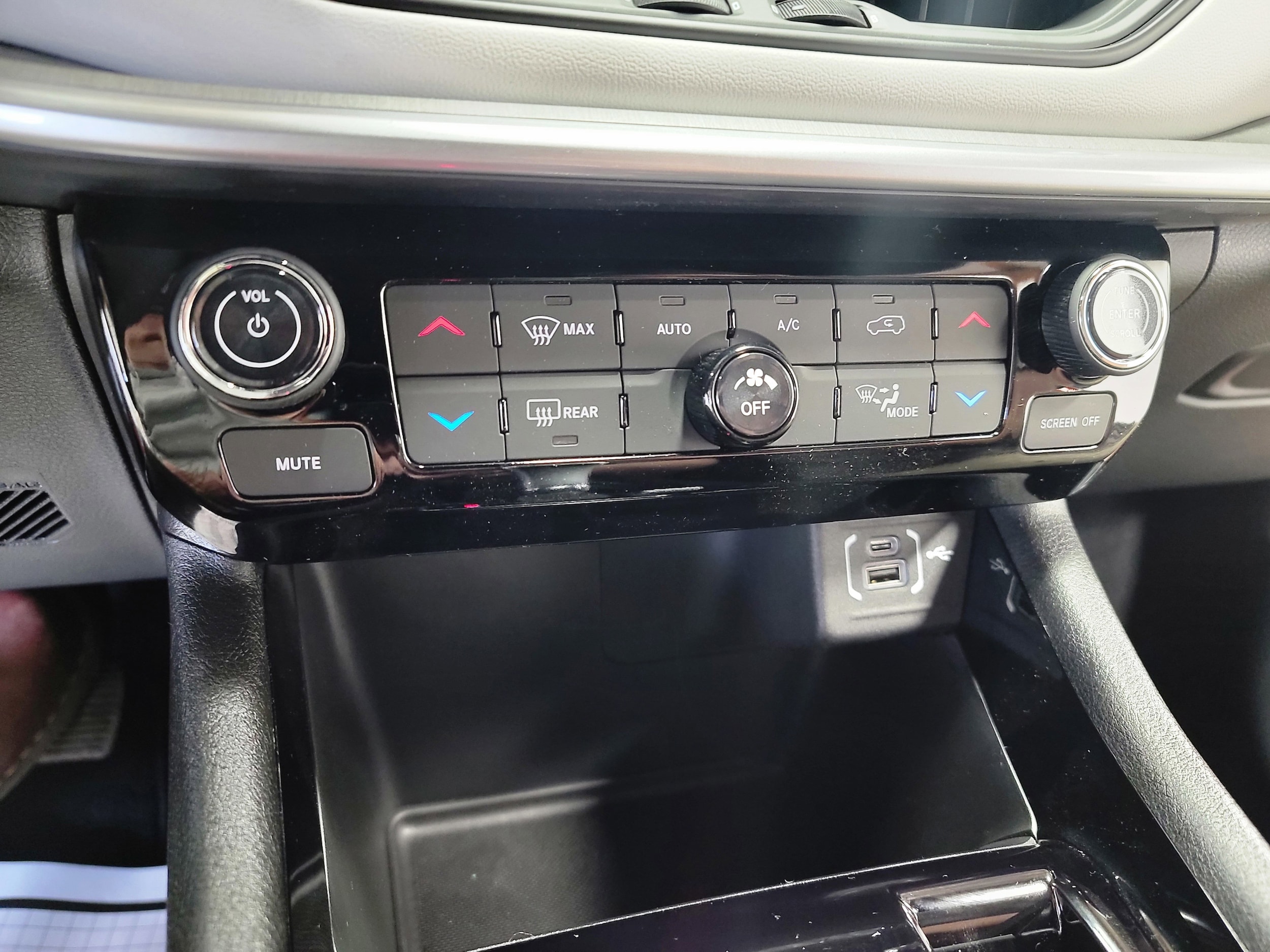 2026 Jeep Compass Limited - Photo 14