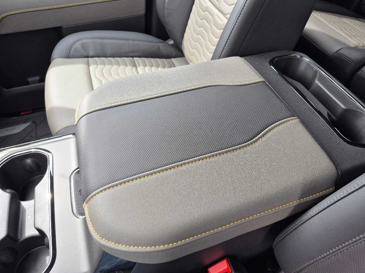 2026 Chevrolet Silverado 2500 HD ZR2 - Photo 21