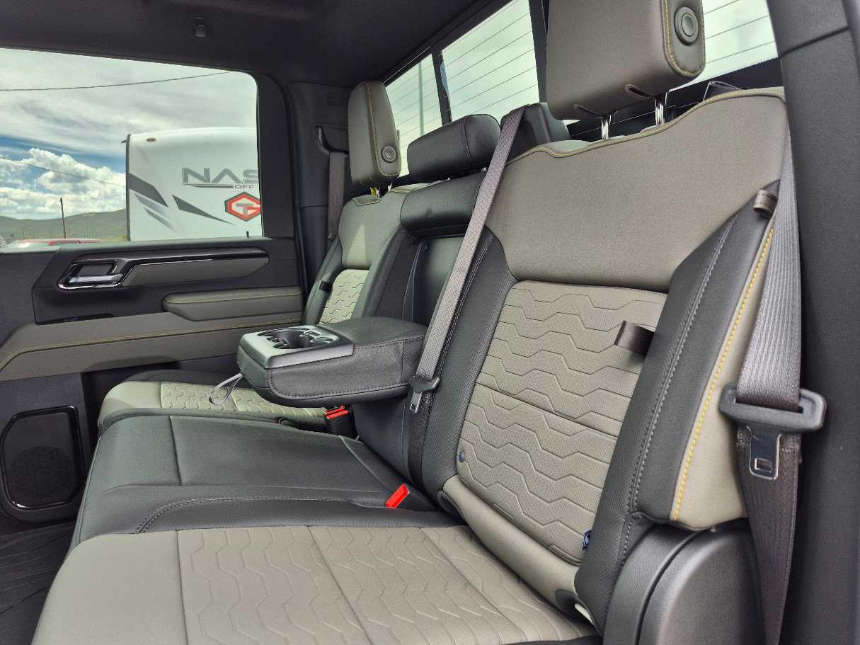 2026 Chevrolet Silverado 2500 HD ZR2 - Photo 34