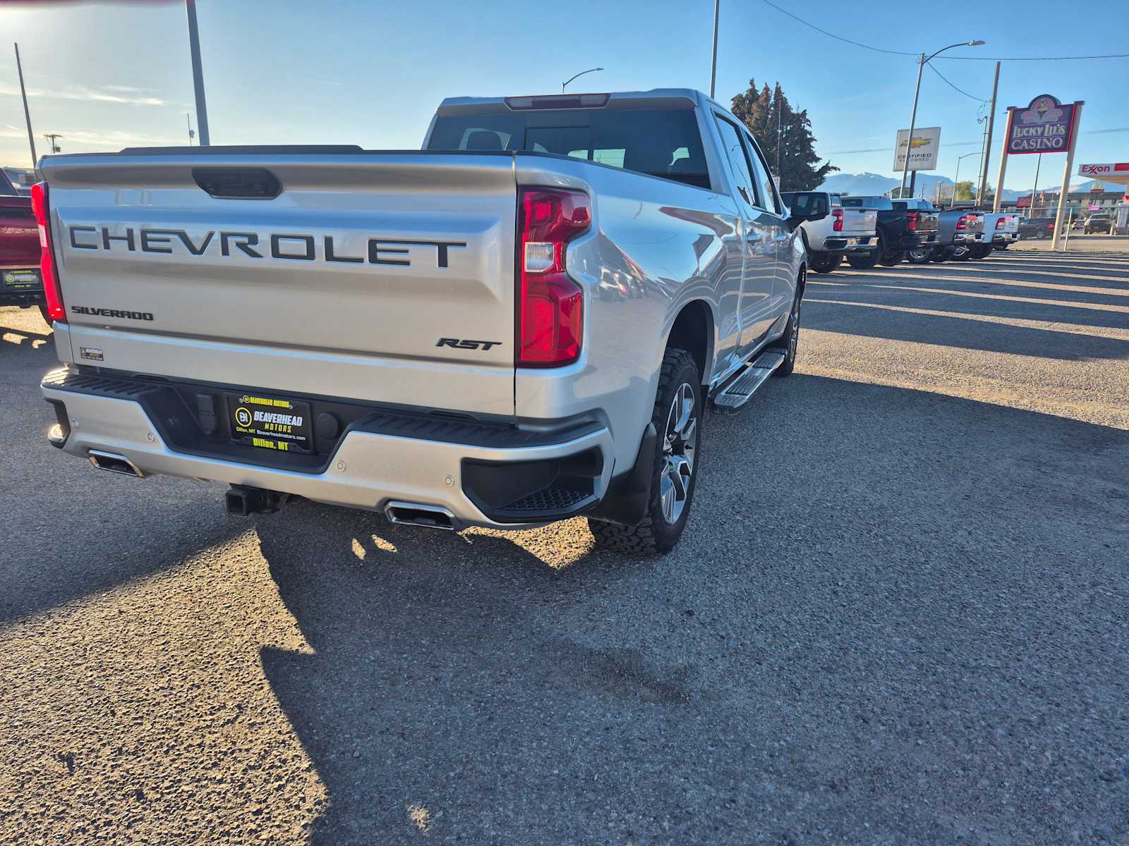 2022 Chevrolet Silverado 1500 RST photo 3
