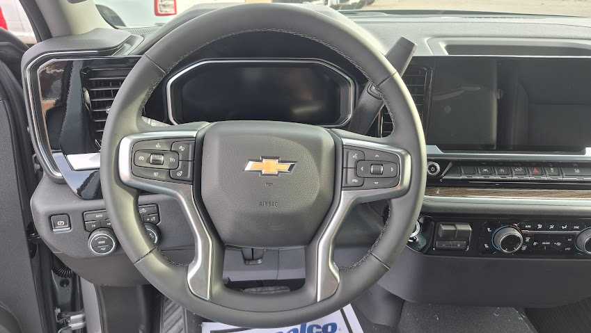 2026 Chevrolet Silverado 1500 LT - Photo 15